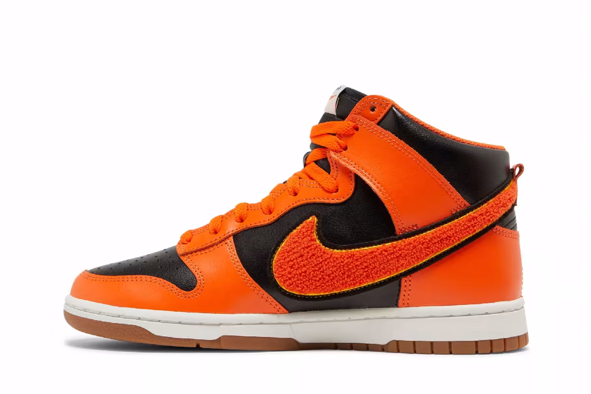 Nike Dunk High Chenille Swoosh - Safety Orange, view 4