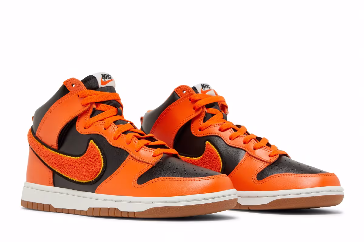 Nike Dunk High Chenille Swoosh - Safety Orange, view 9