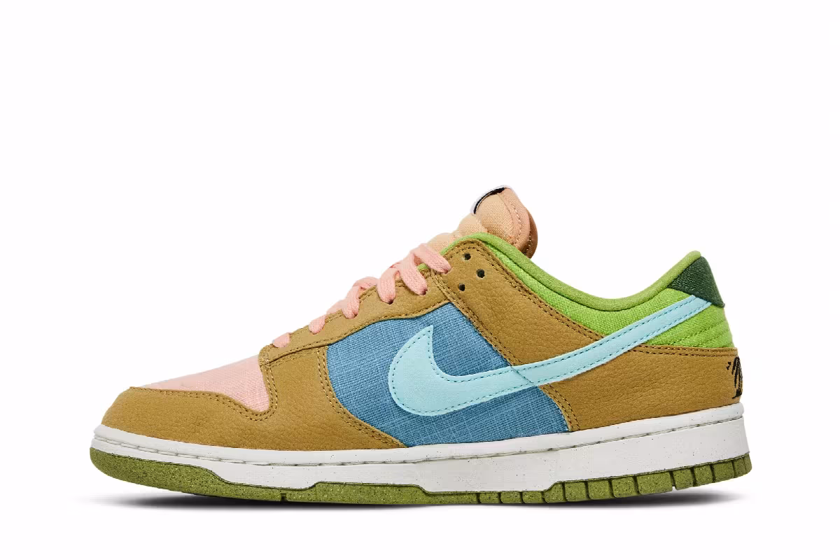 Nike Dunk Low Sun Club - Arctic Orange Sanded Gold, view 4