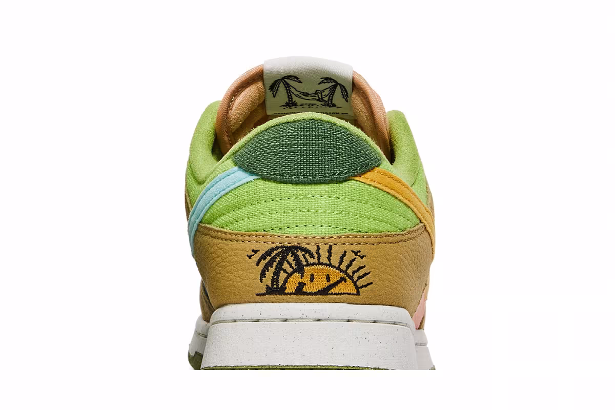 Nike Dunk Low Sun Club - Arctic Orange Sanded Gold, view 8