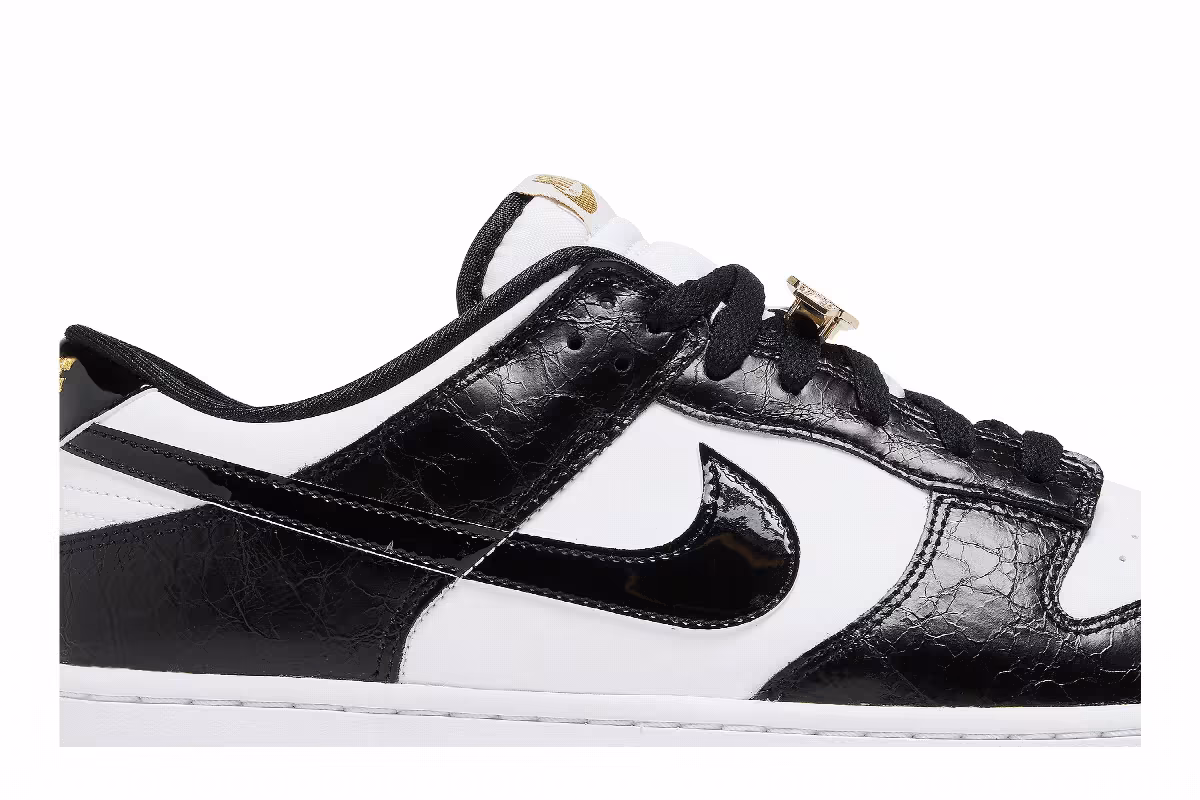 Nike Dunk Low SE World Champ, view 3