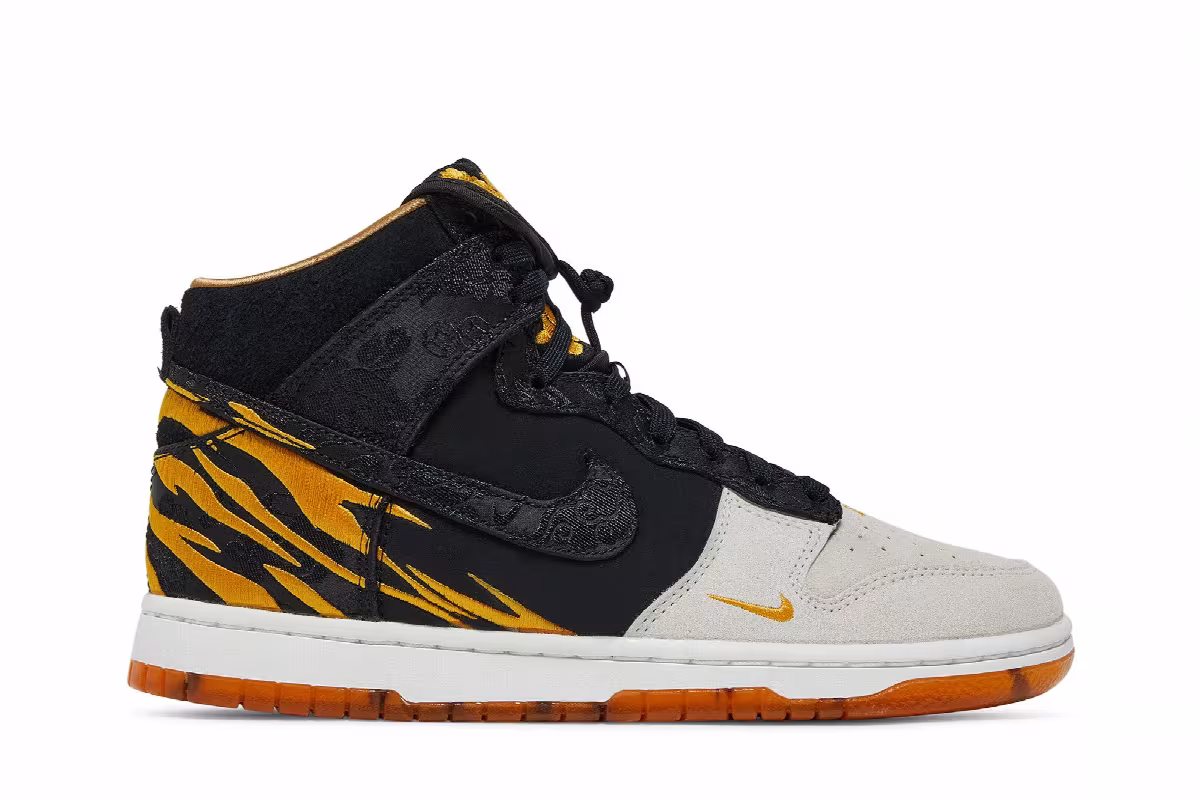 Nike Dunk High Premium God Of Wealth, view 2
