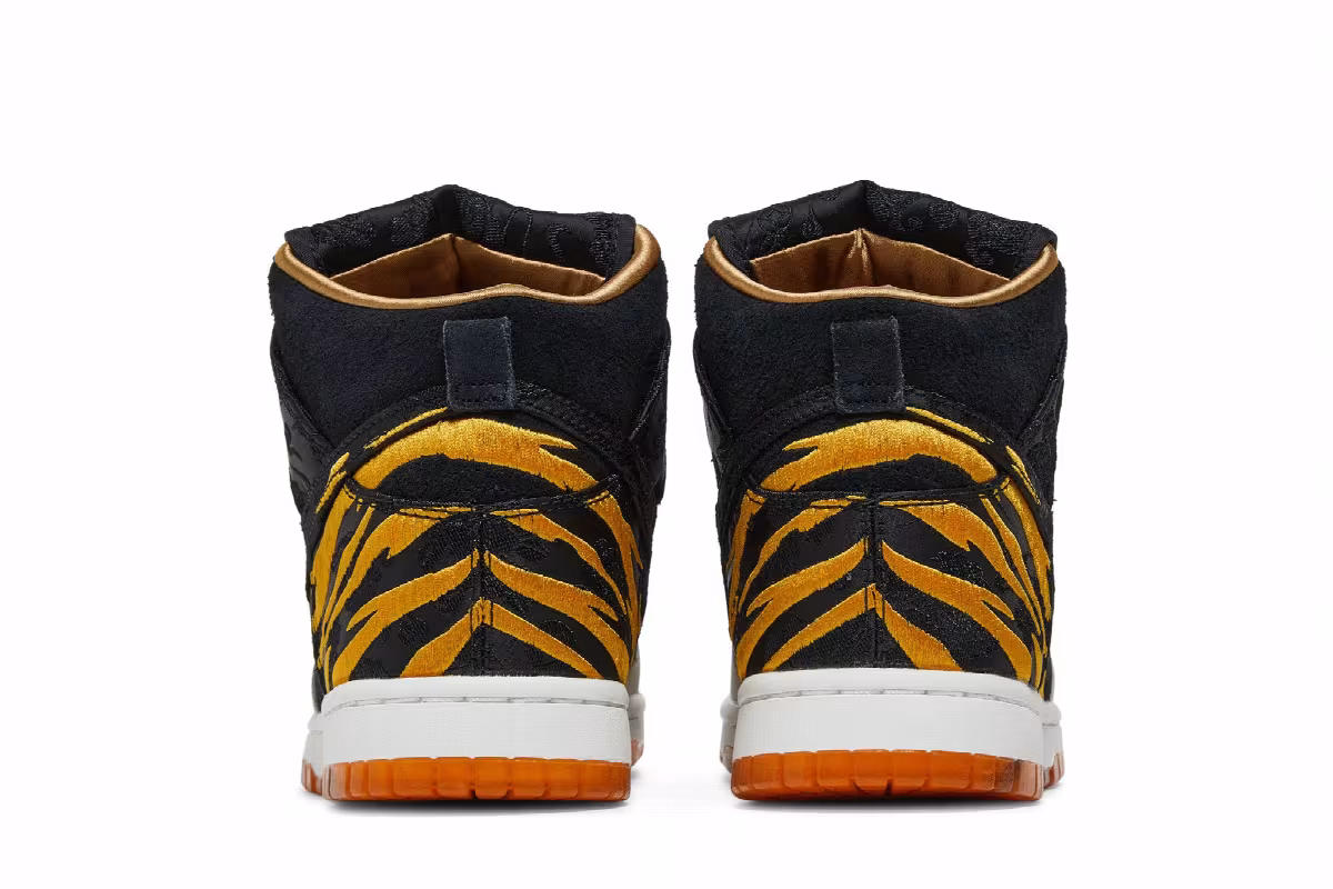 Nike Dunk High Premium God Of Wealth, view 7