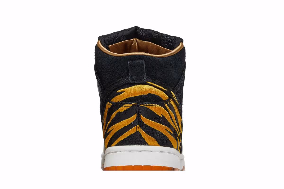 Nike Dunk High Premium God Of Wealth, view 8