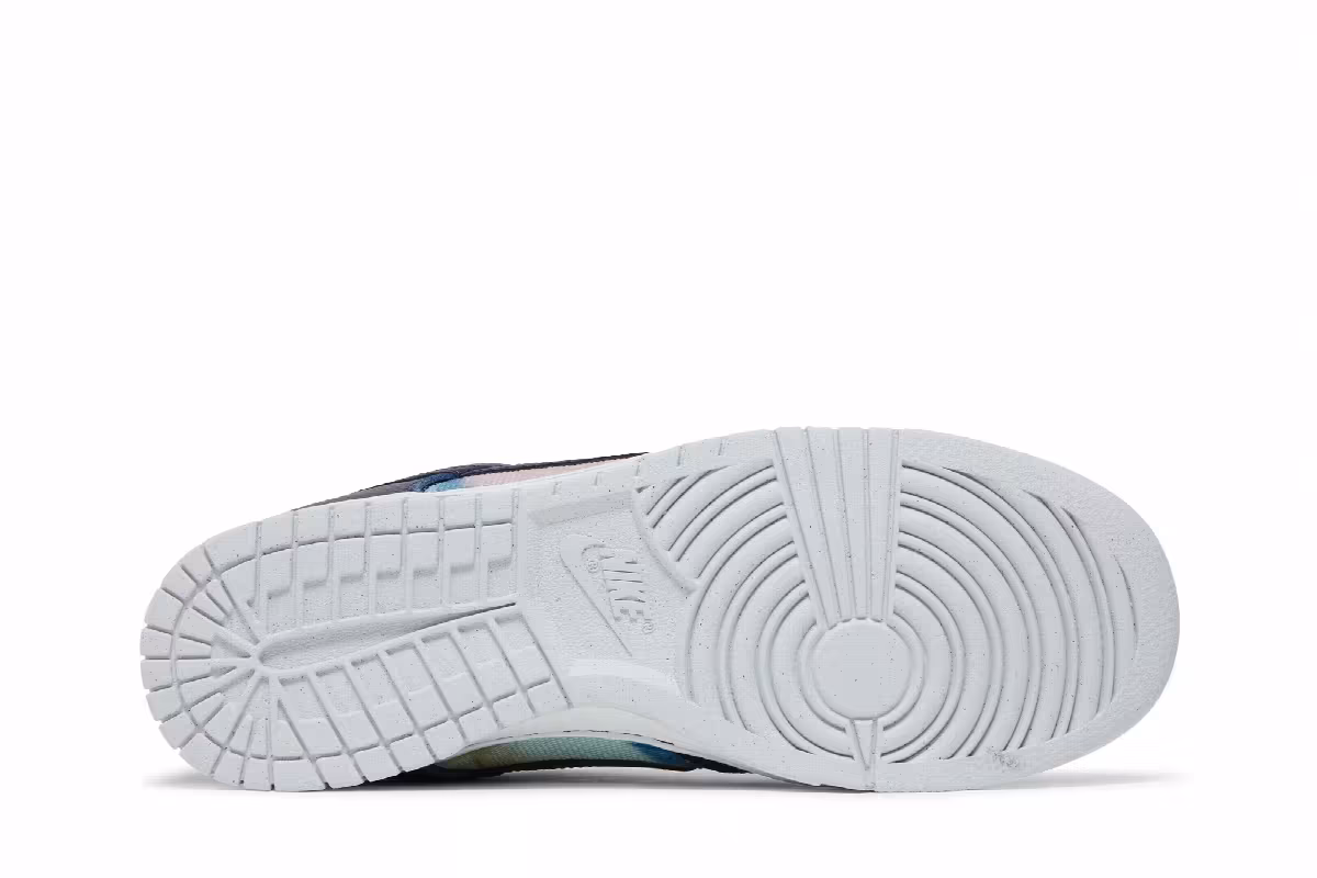Nike Dunk Low Premium Graffiti Pack - Obsidian, view 5