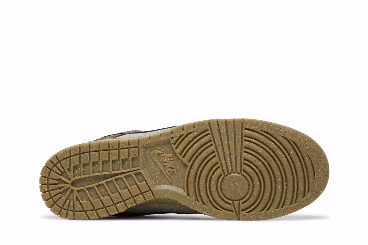 Nike Dunk Low Golden Moss, view 5