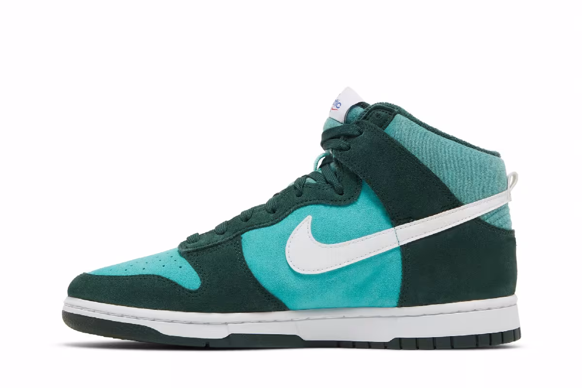 Nike Dunk High SE Athletic Club - Pro Green, view 4