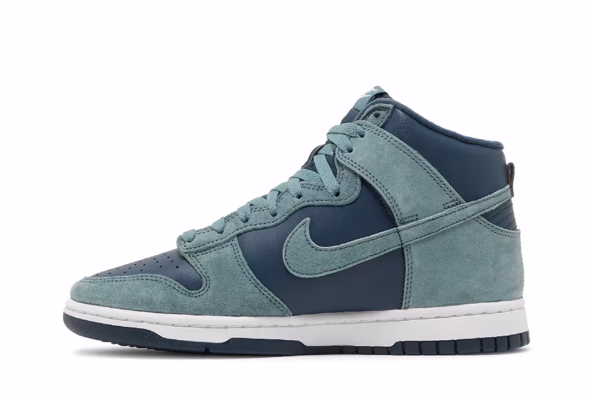Nike Dunk High Armory Navy, view 4