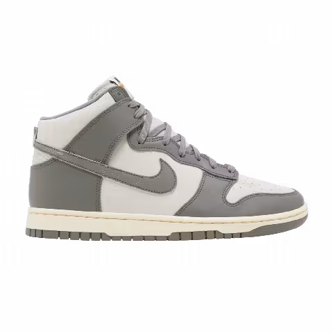 Nike Dunk High SE 'Light Bone'