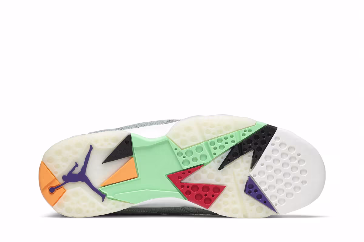 Air Jordan 7 SE Hare 2.0, view 5