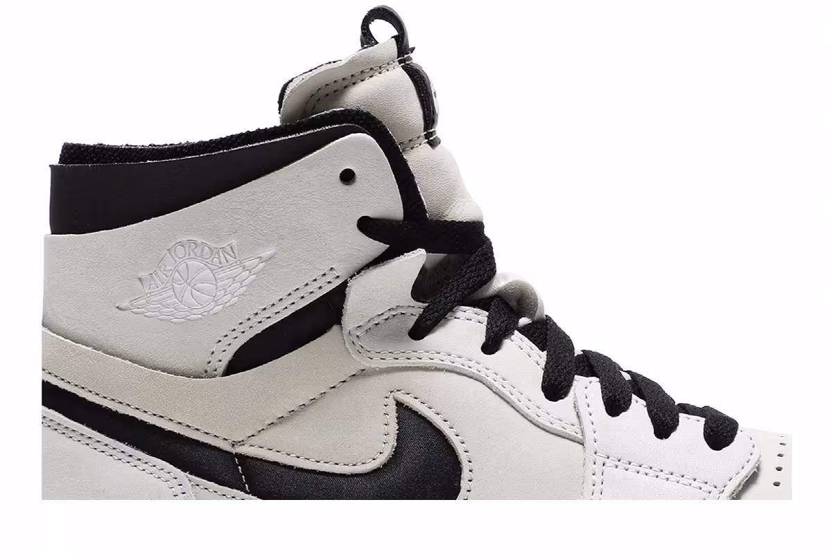Women's Air Jordan 1 Zoom Summit White, view 3
