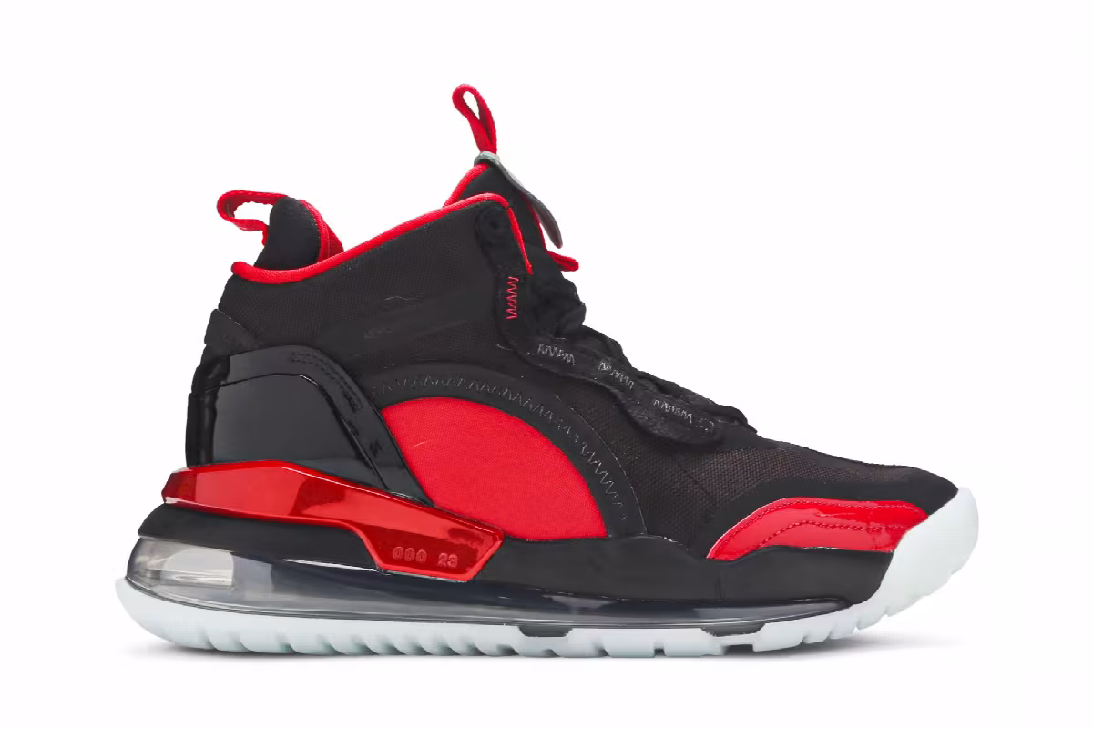 Paris Saint-Germain x Air Jordan Jordan Aerospace 720 Blue Red, view 2