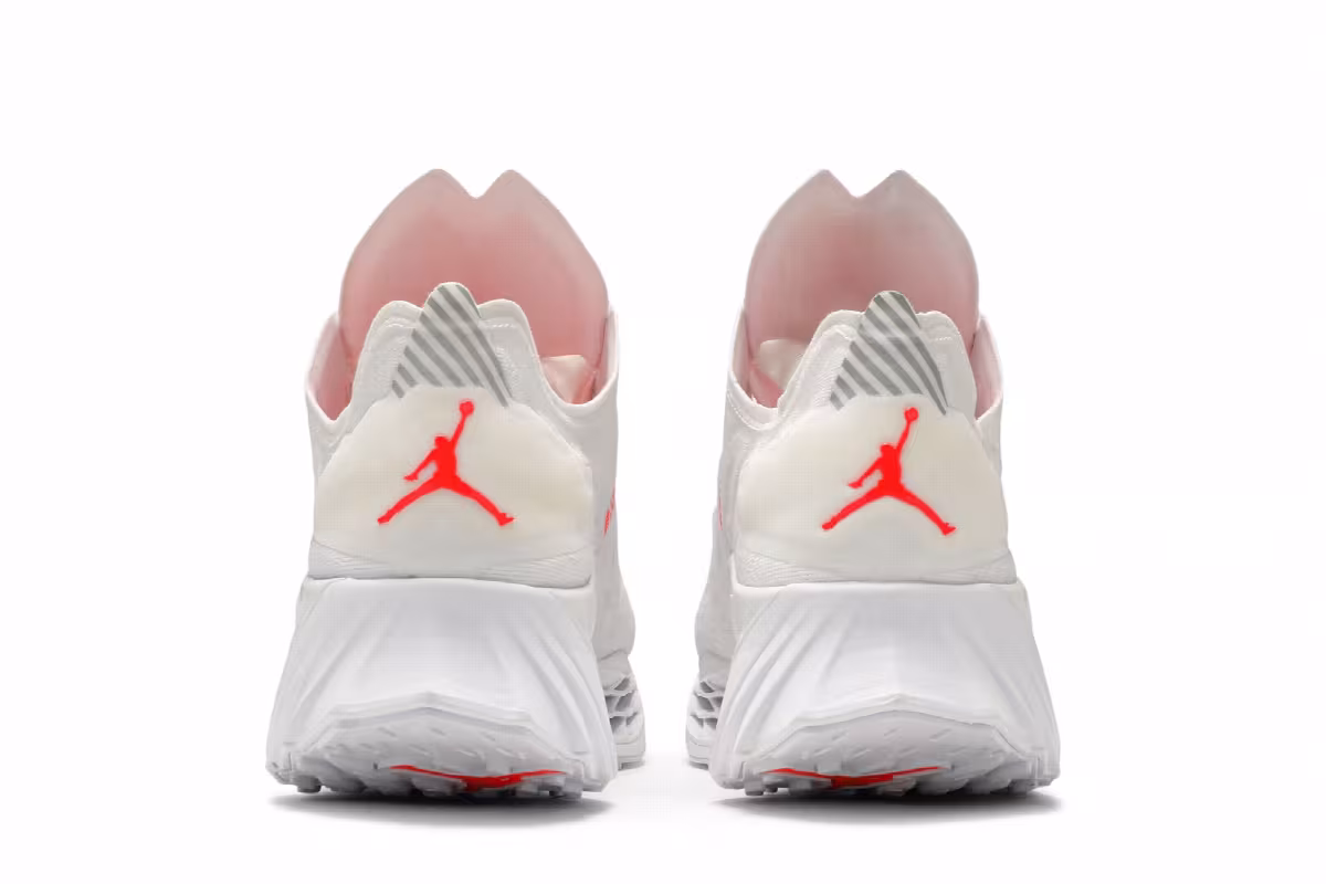 Air Jordan Zoom Trunner Ultimate White Flash Crimson, view 7