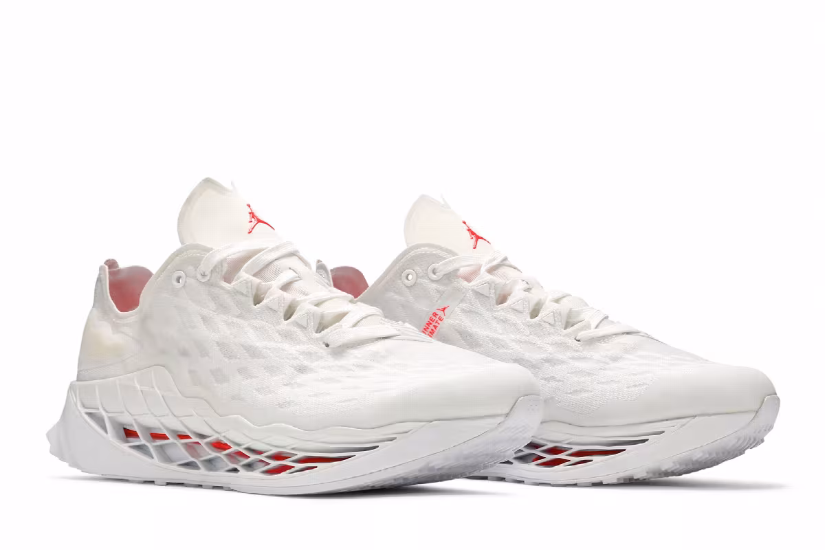 Air Jordan Zoom Trunner Ultimate White Flash Crimson, view 9