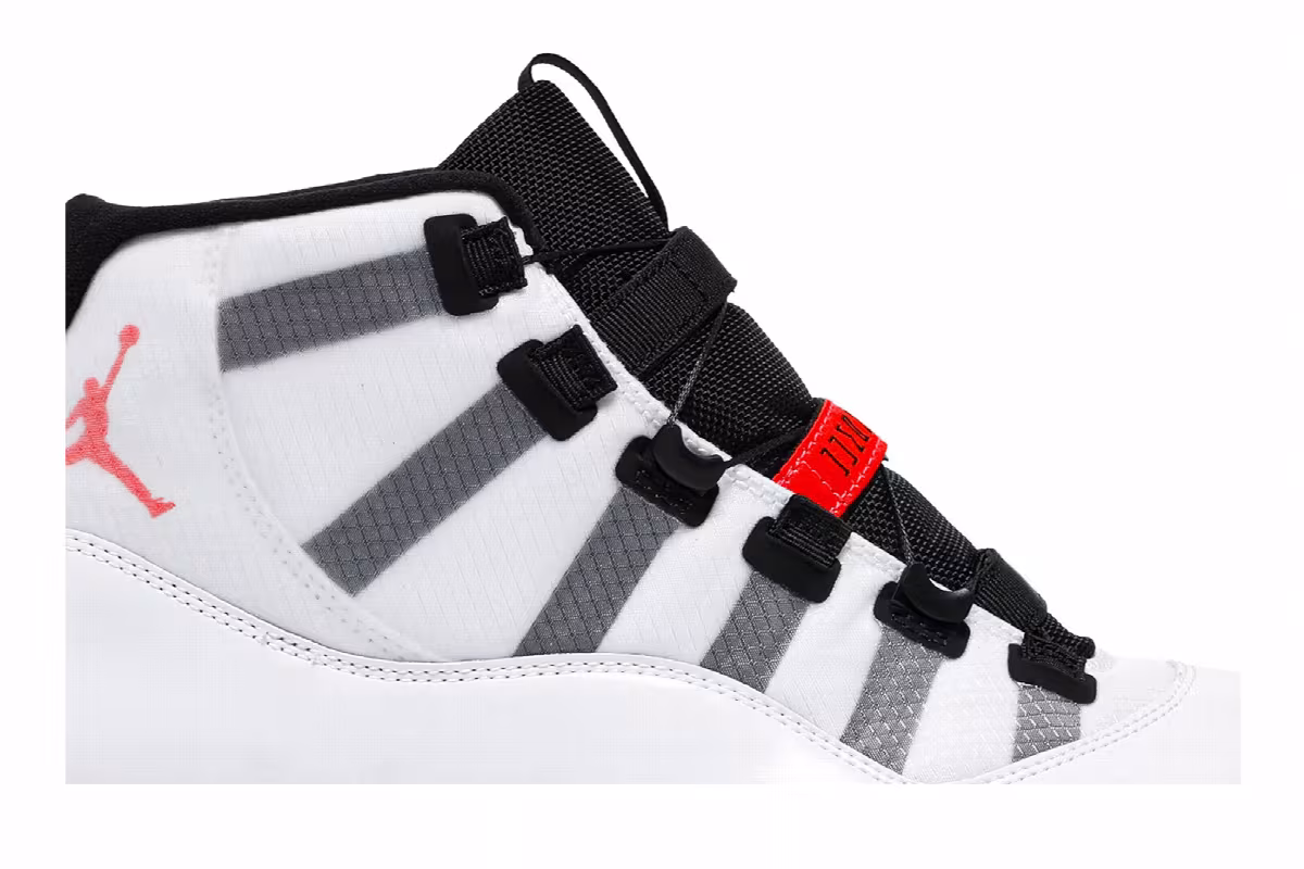 Air Jordan 11 Adapt White, view 3