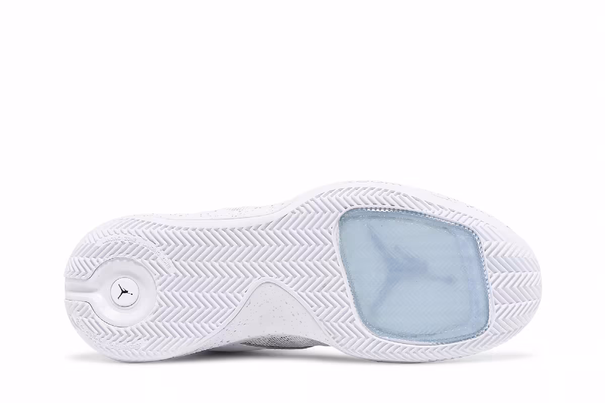 Air Jordan Jumpman 2020 White Black, view 5