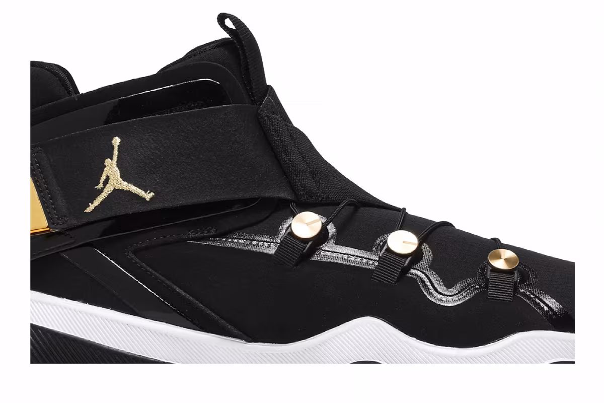 Air Jordan AJNT 23 Black Metallic Gold, view 3
