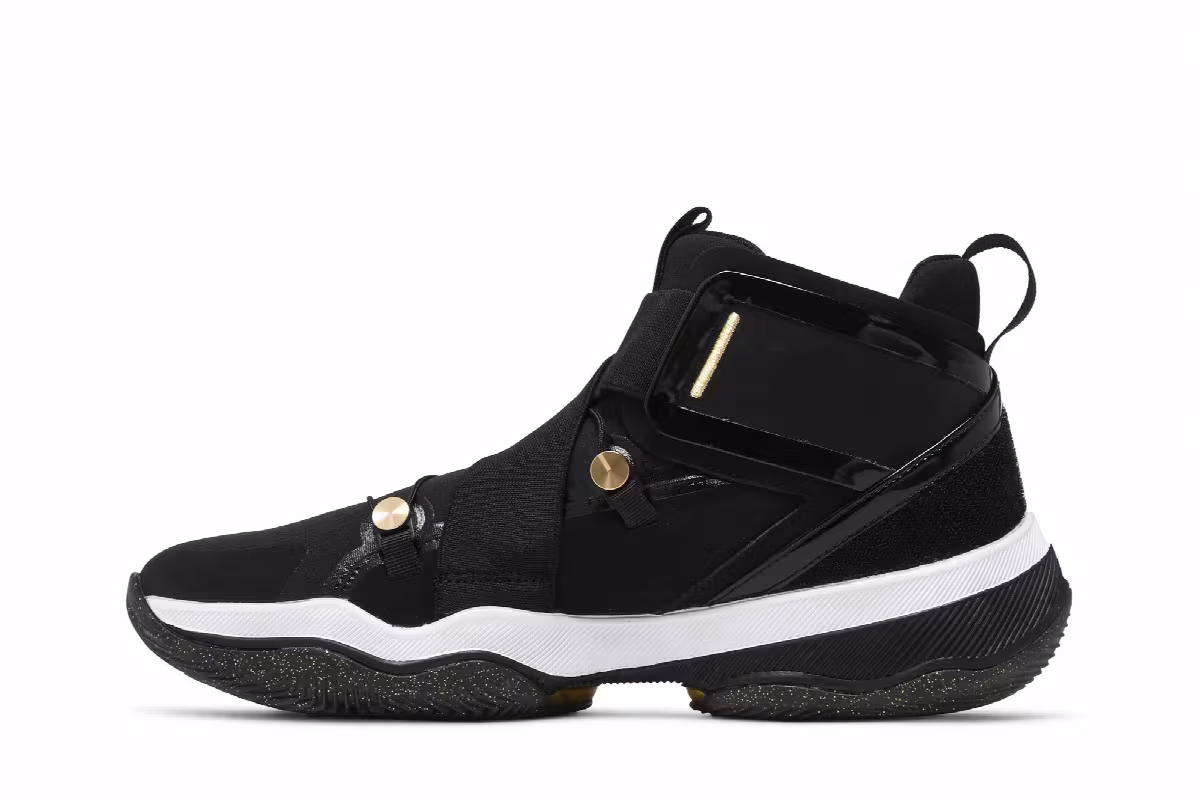 Air Jordan AJNT 23 Black Metallic Gold, view 4