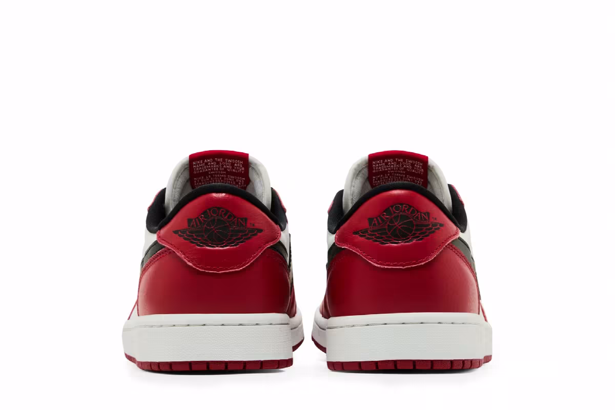 Air Jordan 1 Low OG Chicago 2025, view 7
