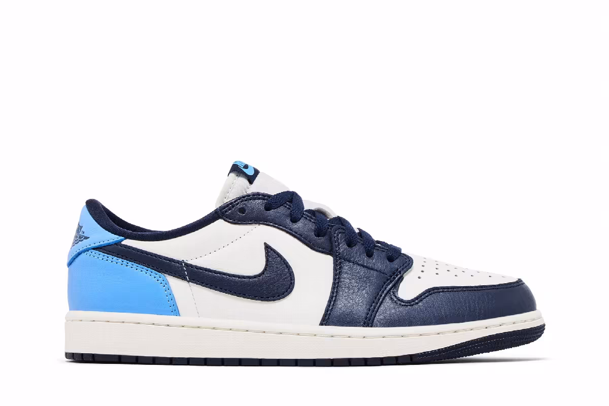 Air Jordan 1 Low OG Obsidian UNC, view 2