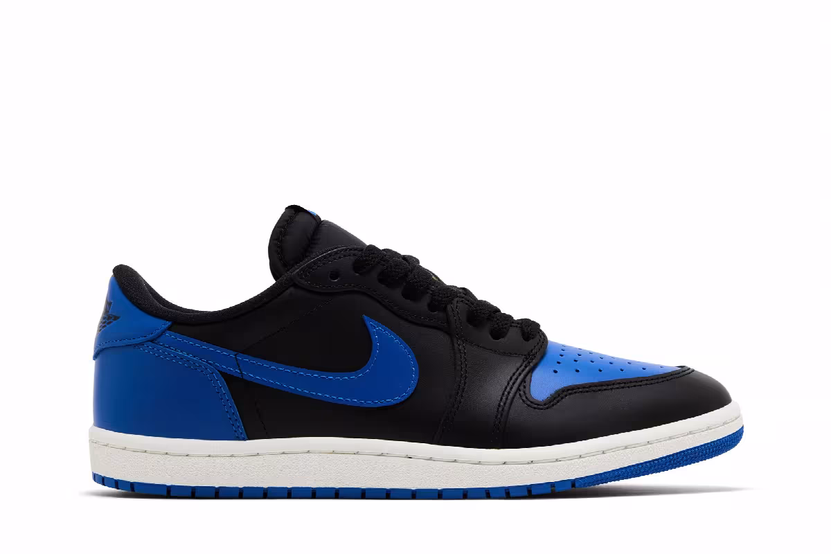 Air Jordan 1 Low Royal, view 2