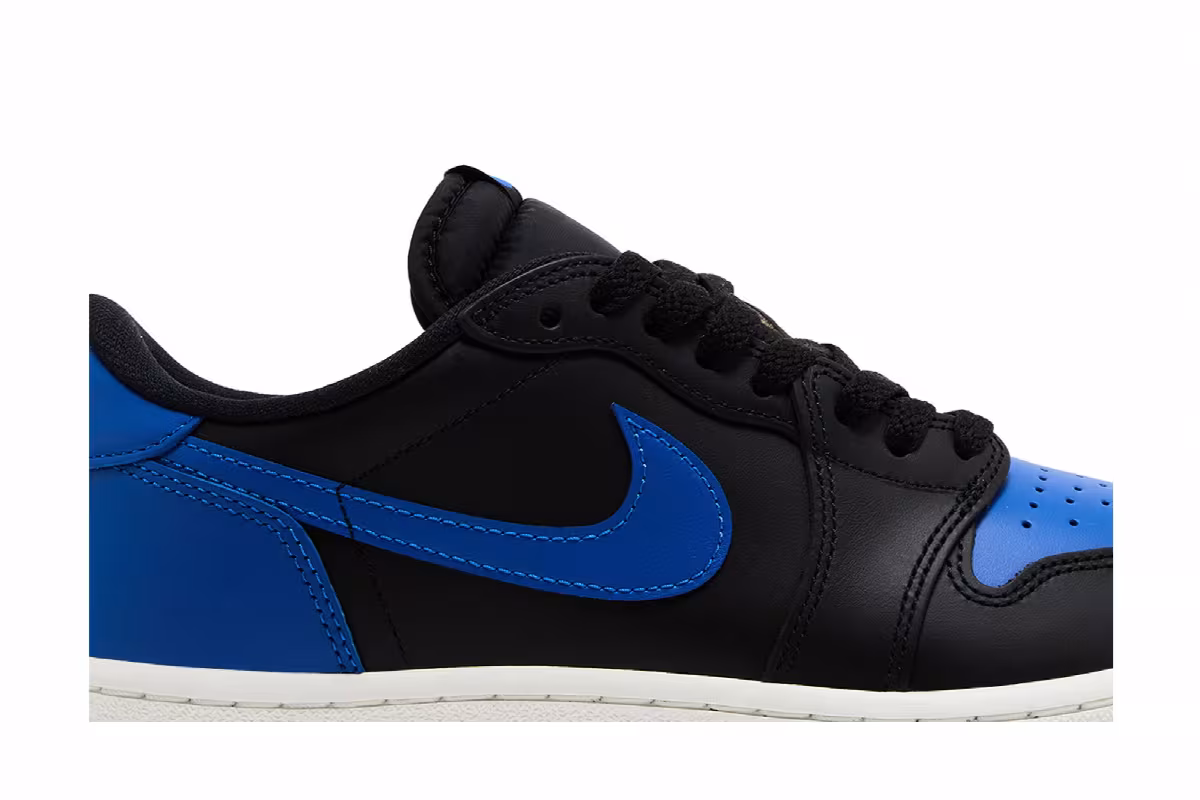 Air Jordan 1 Low Royal, view 3