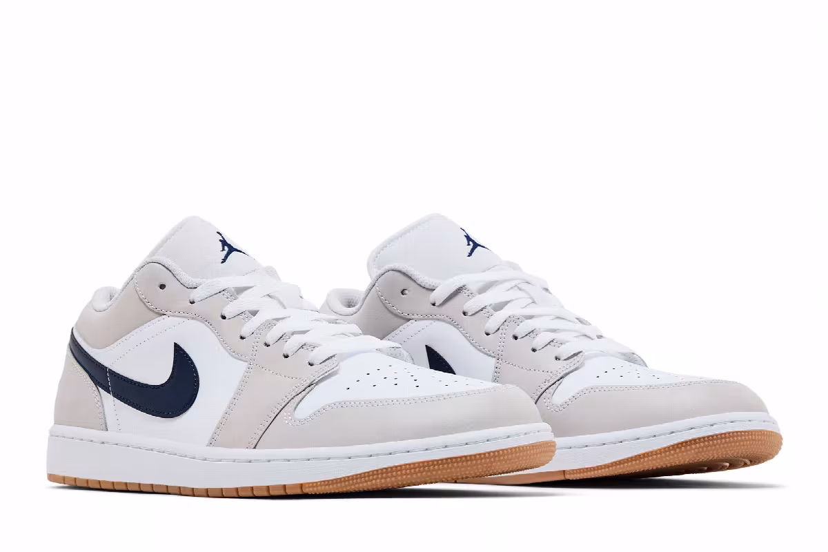 Air Jordan 1 Low Georgetown, view 9