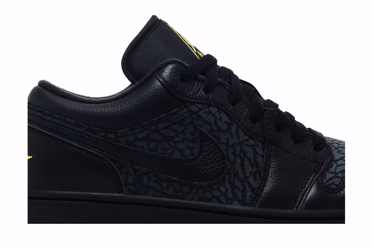Air Jordan 1 Low SE Black Anthracite Tour Yellow, view 3