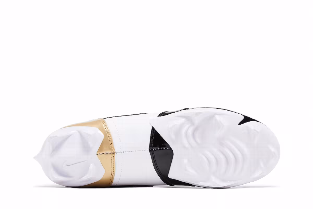Air Jordan 1 Low TD Cleat Gold Toe, view 5