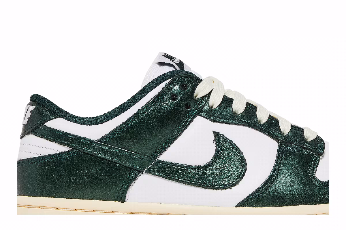 Nike Women's Dunk Low Vintage Green, view 3