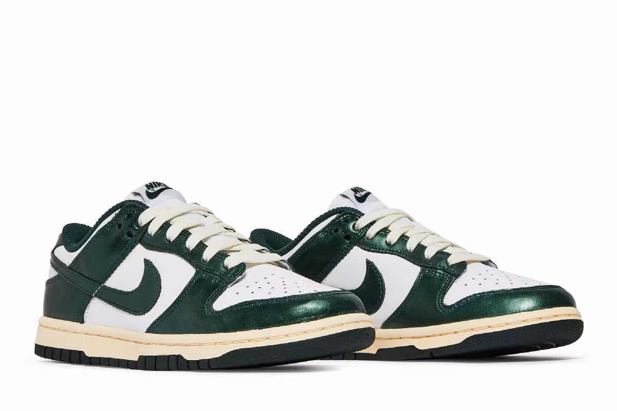 Nike Women's Dunk Low Vintage Green, view 9