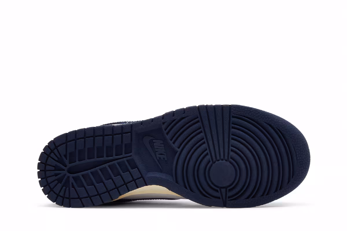 Nike Women's Dunk Low Vintage Navy, view 5