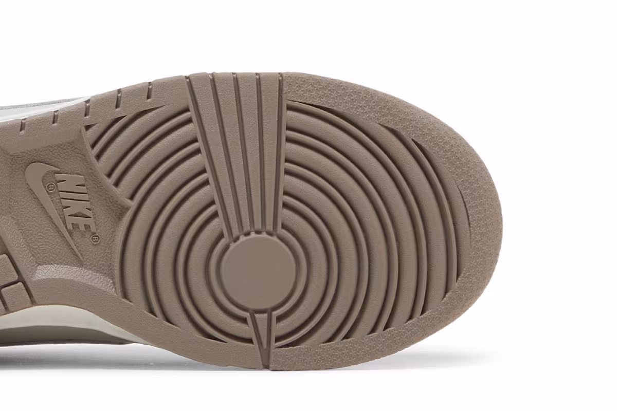 Nike Women's Dunk Low Moon Fossil, view 6