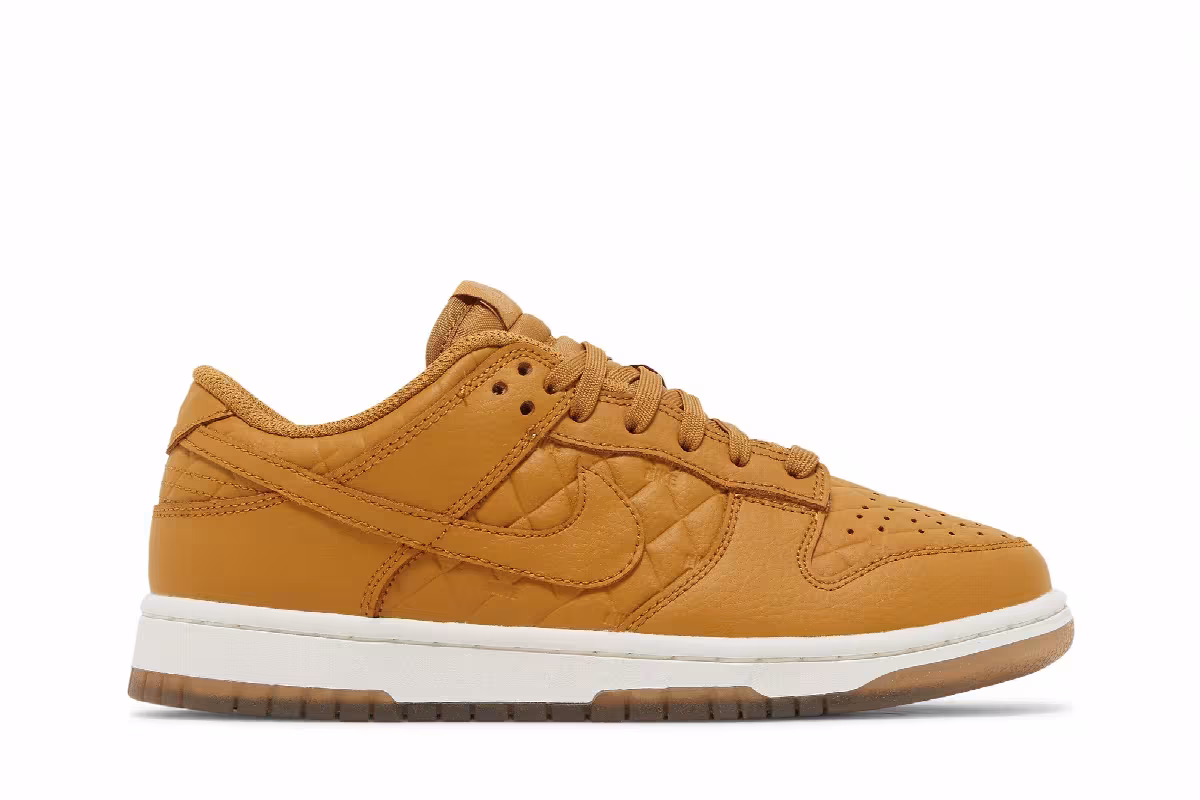 Nike Women's Dunk Low Quilted Wheat, view 2