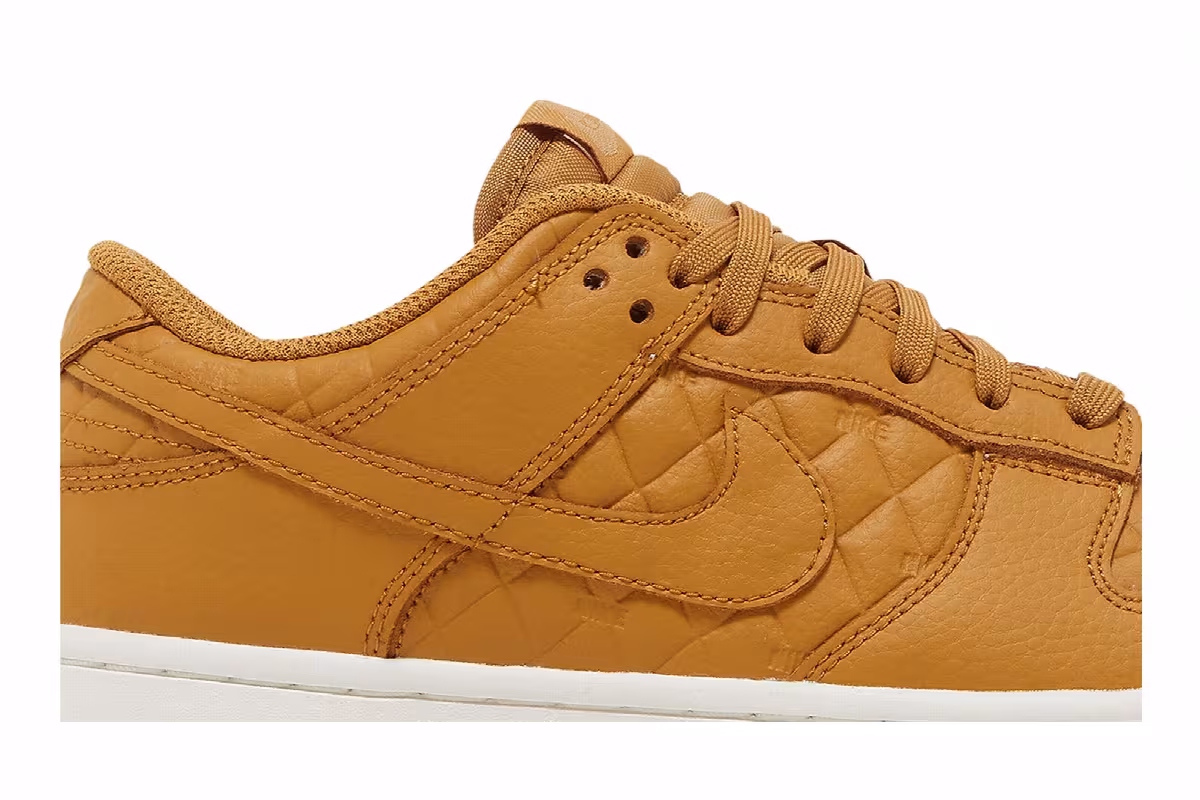 Nike Women's Dunk Low Quilted Wheat, view 3