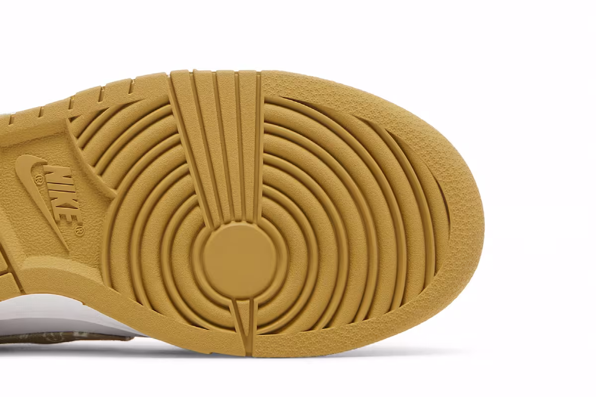 Nike Women's Dunk Low Barley Paisley, view 6