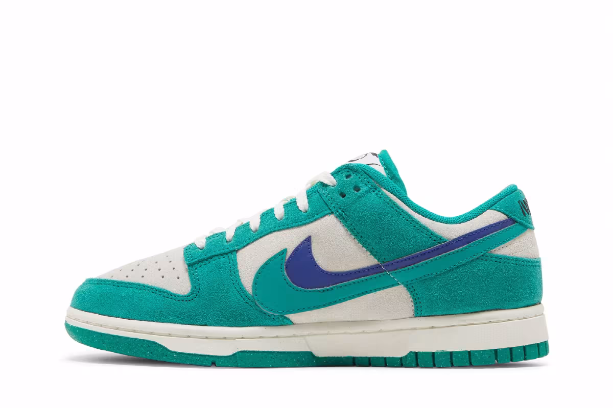 Nike Women's Dunk Low SE 85, view 4