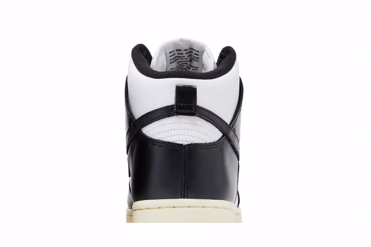 Nike Women's Dunk High Vintage Black, view 8