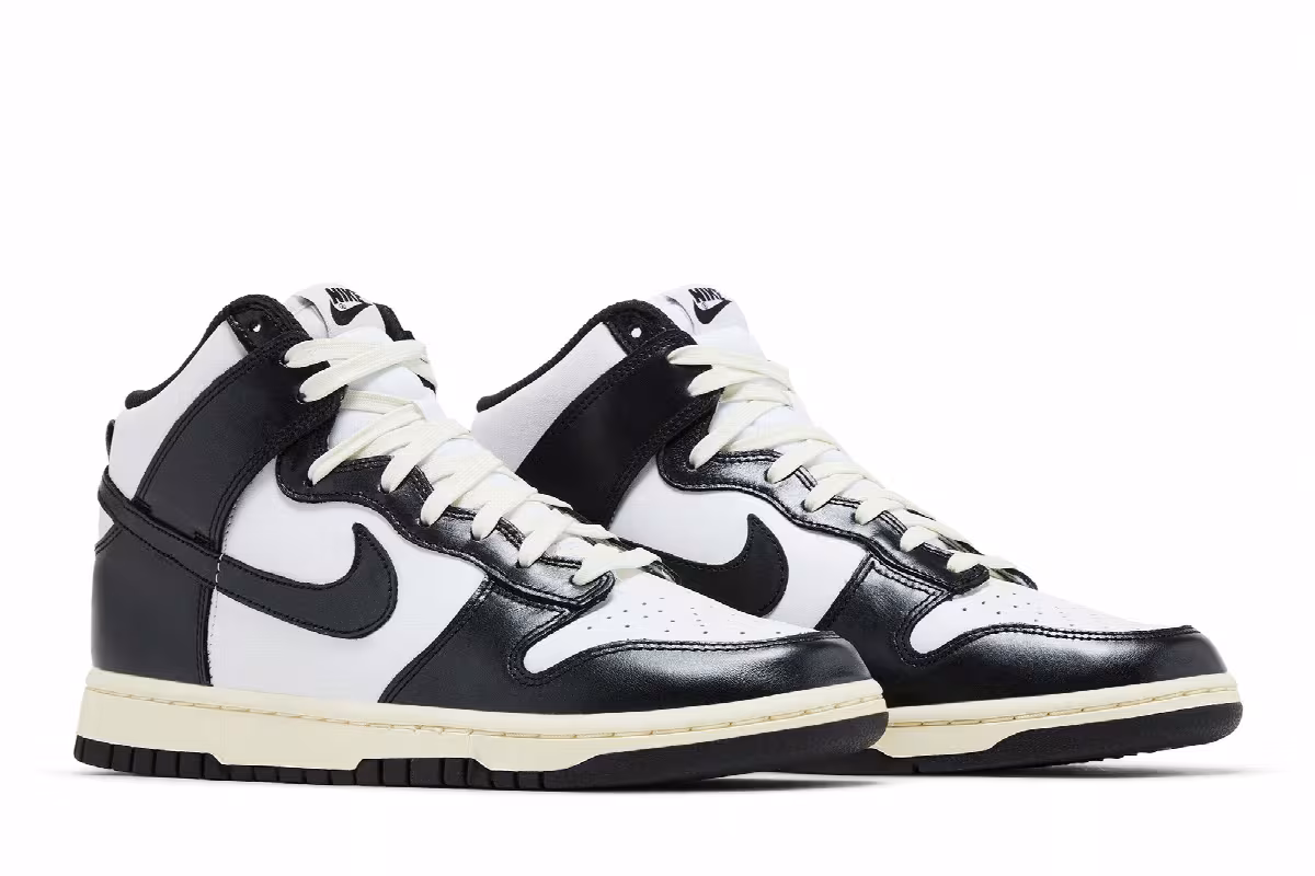 Nike Women's Dunk High Vintage Black, view 9