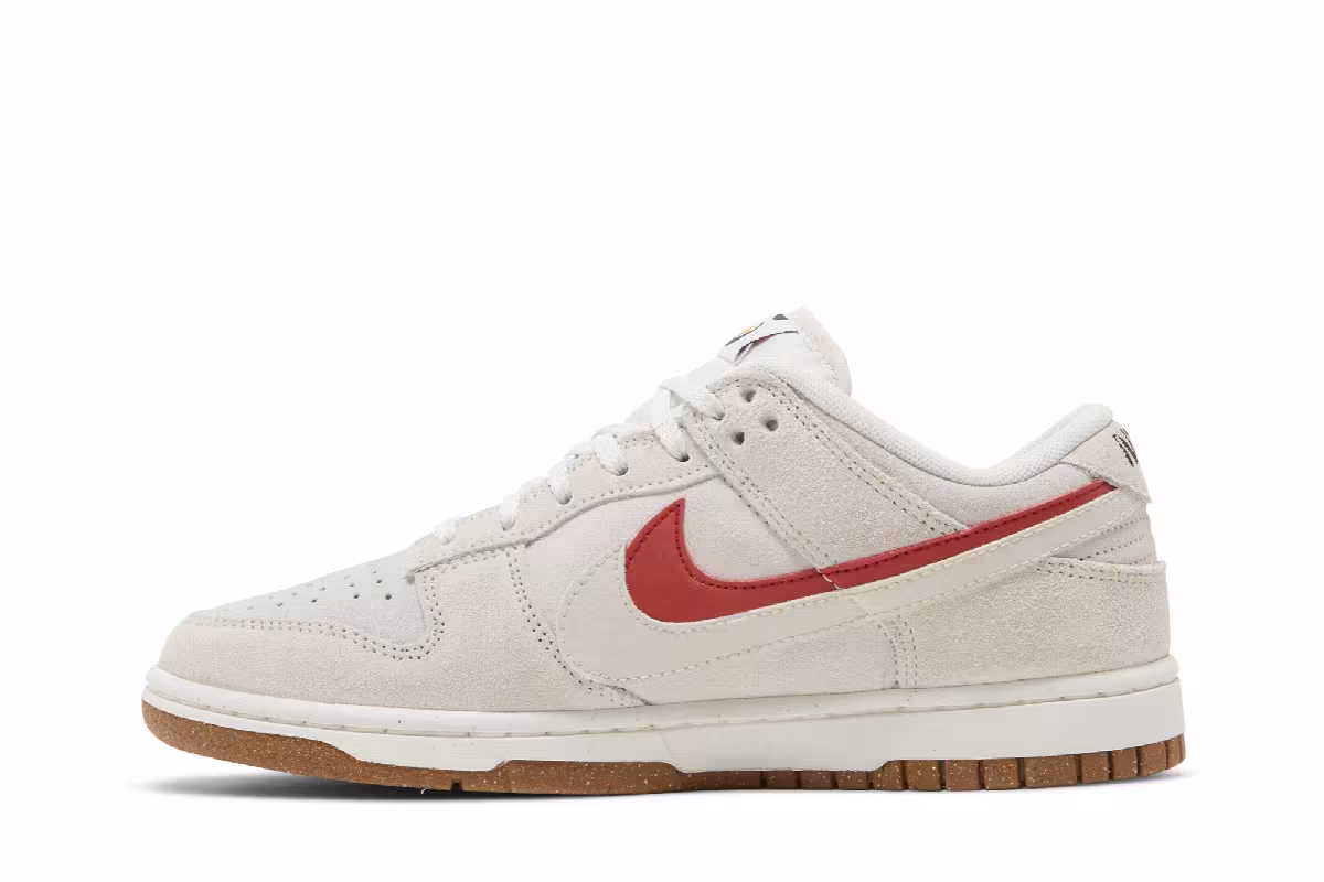 Nike Women's Dunk Low SE 85, view 4