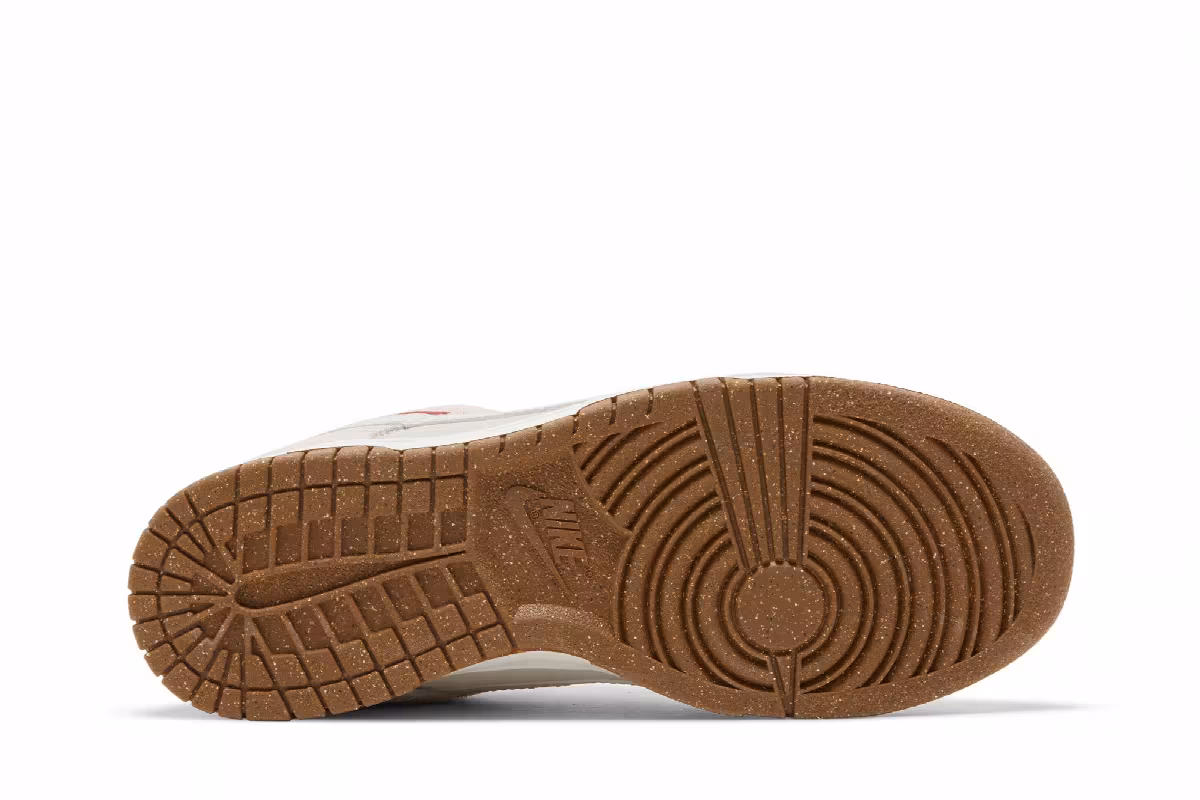 Nike Women's Dunk Low SE 85, view 5