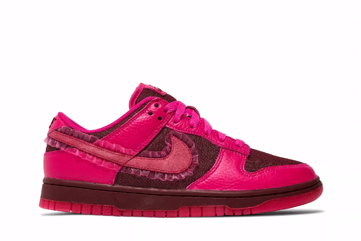 Nike Women's Dunk Low Valentine's Day, view 2