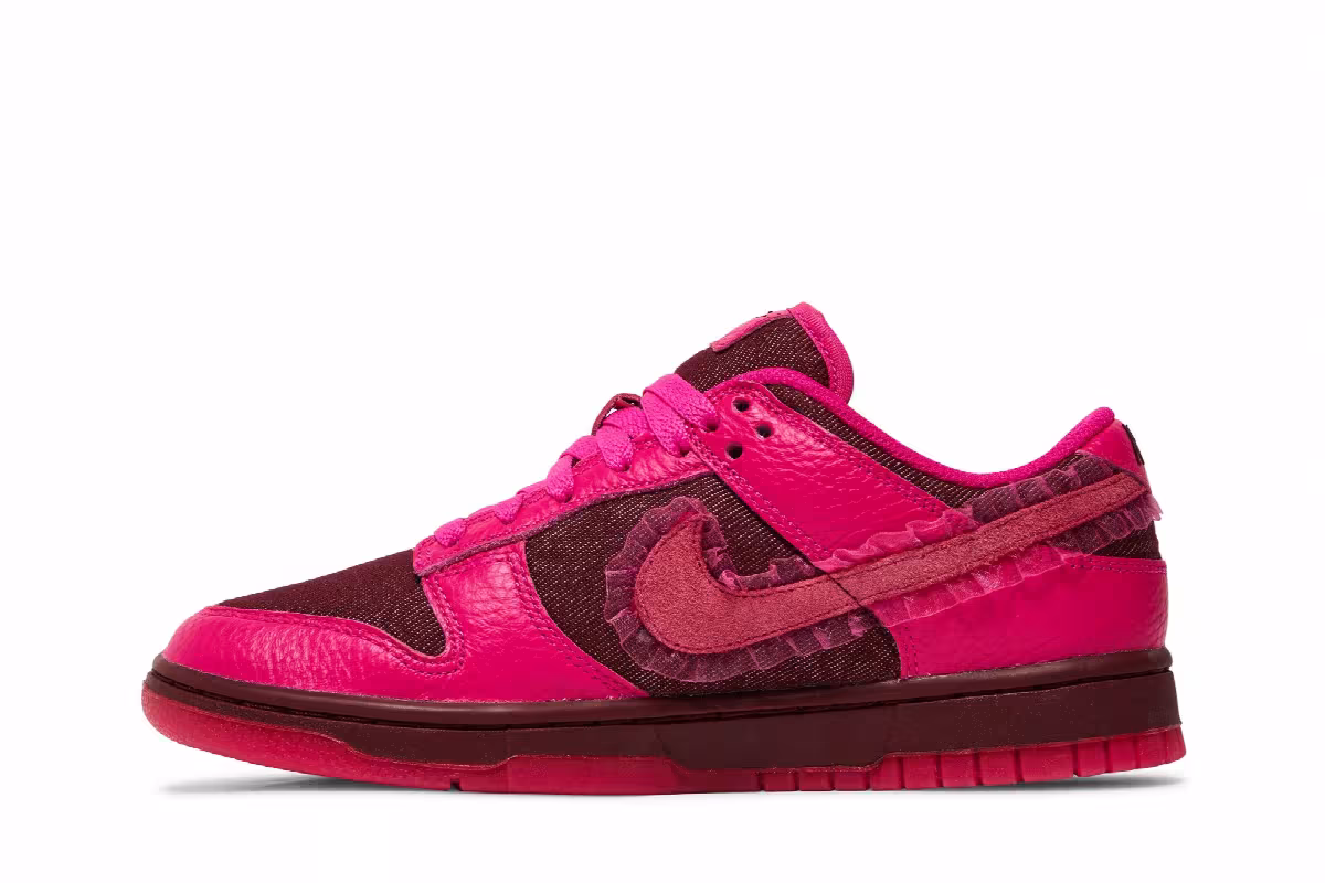 Nike Women's Dunk Low Valentine's Day, view 4