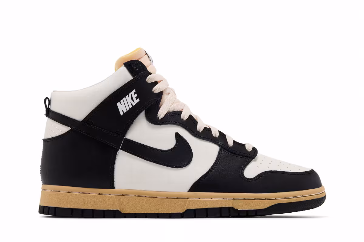 Nike Women's Dunk High SE Vintage Panda, view 2