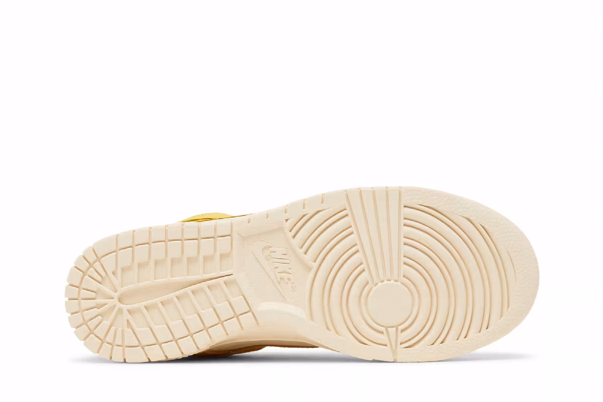 Nike Women's Dunk Low LX Banana, view 5