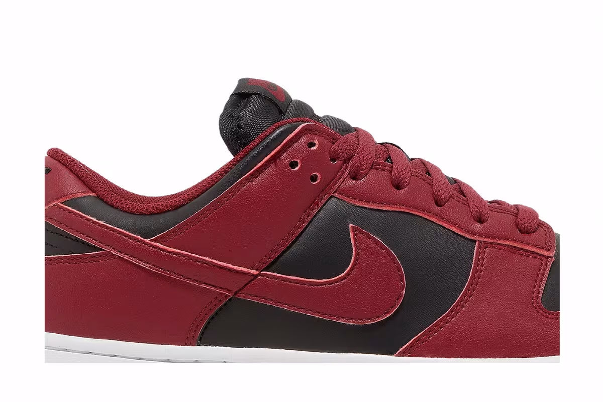 Nike Women's Dunk Low Next Nature Team Red Black, view 3
