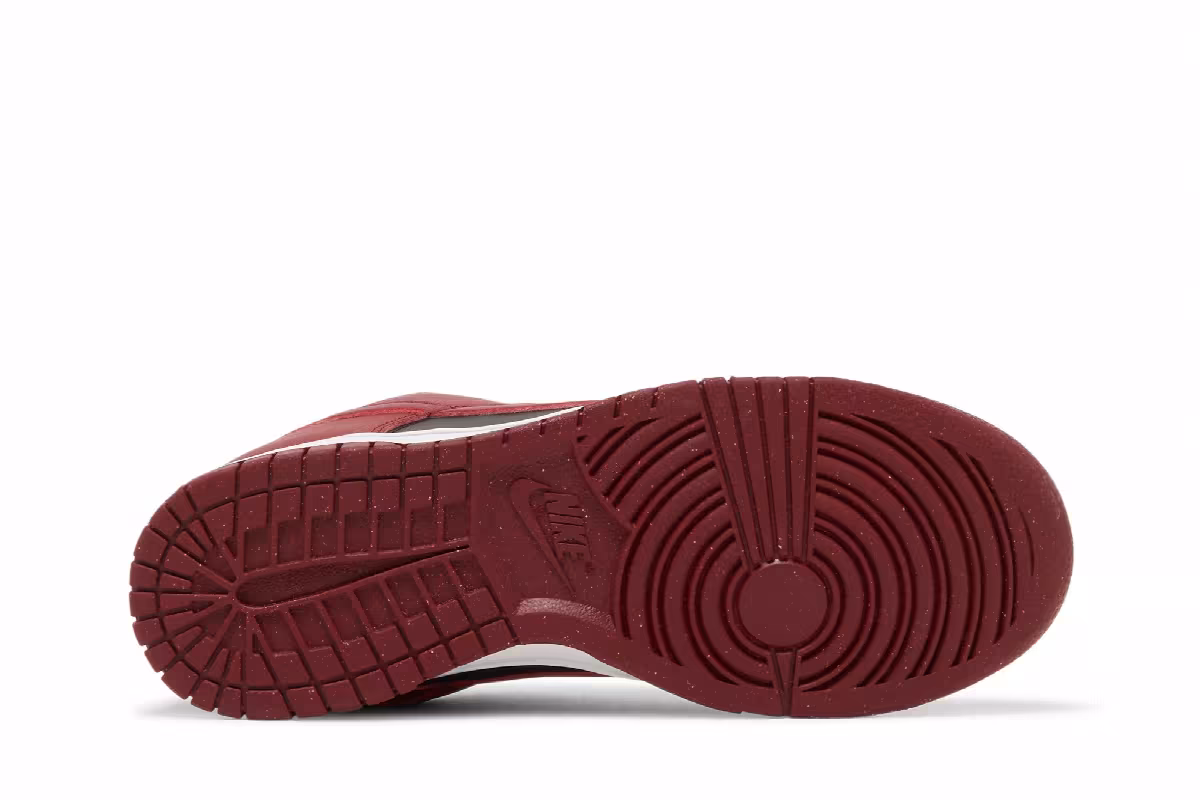 Nike Women's Dunk Low Next Nature Team Red Black, view 5