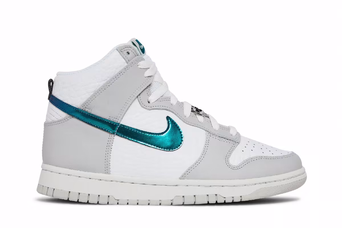 Nike Women's Dunk High FLS, view 2