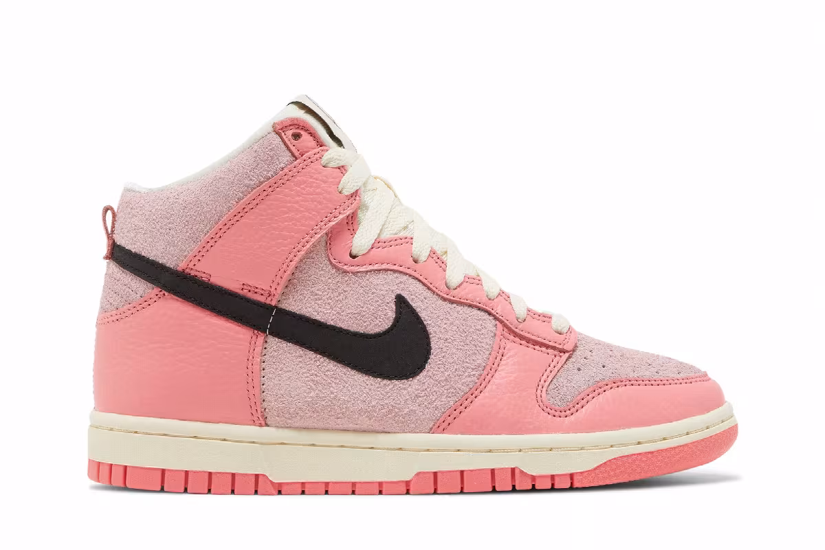 Nike Women's Dunk High Hoops, view 2