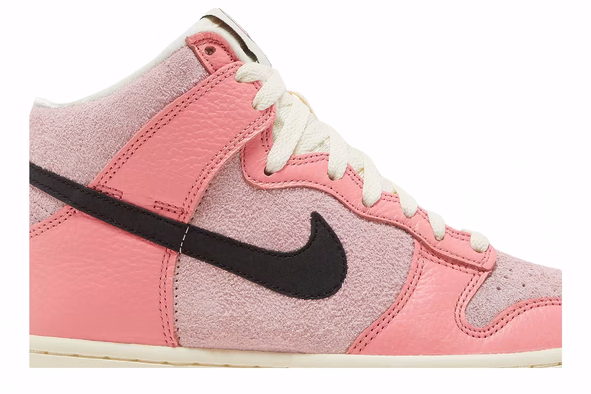 Nike Women's Dunk High Hoops, view 3